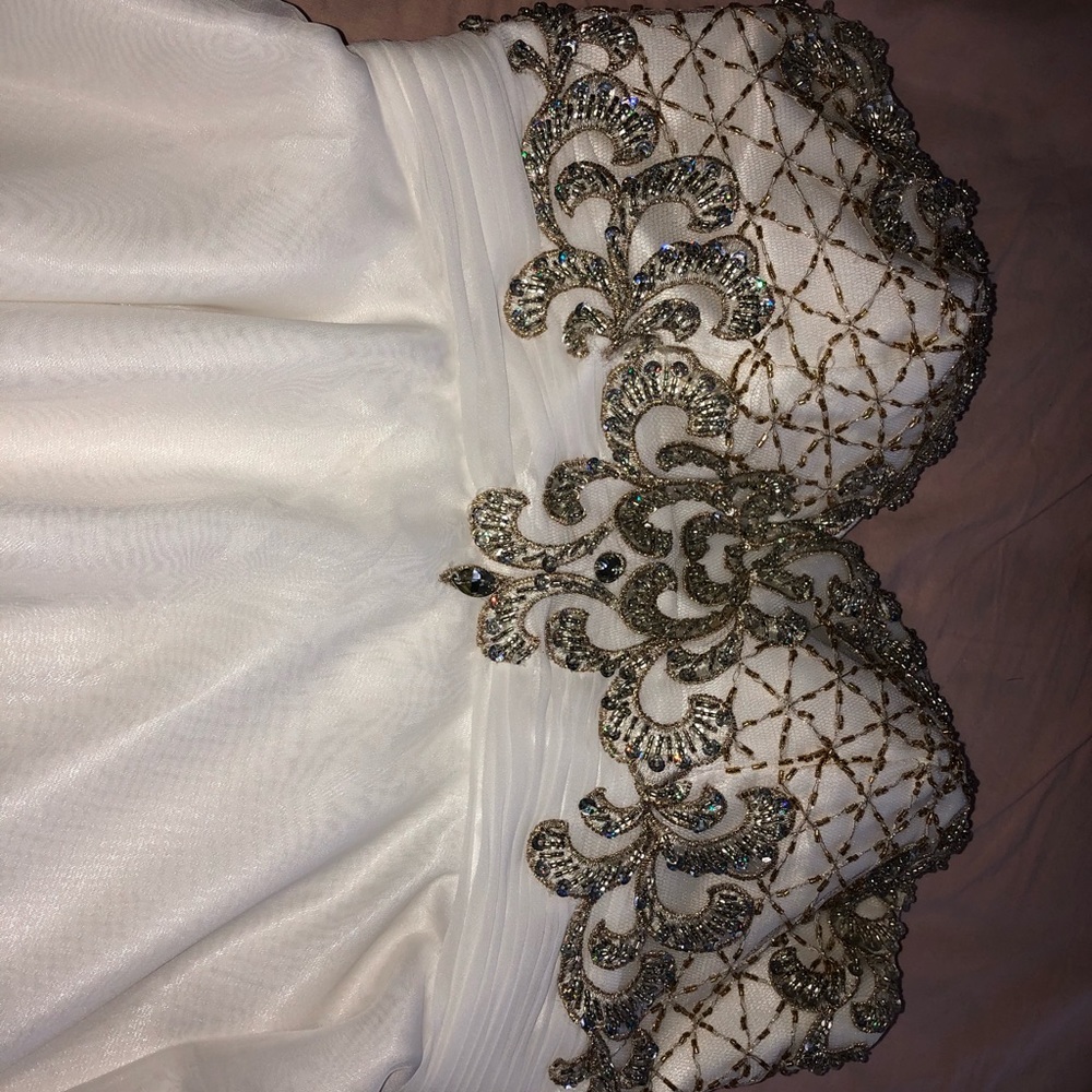 Graduation dress - Picture 2 of 4